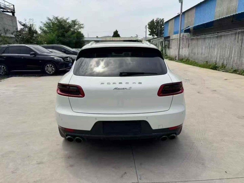 枣庄15年保时捷Macan9