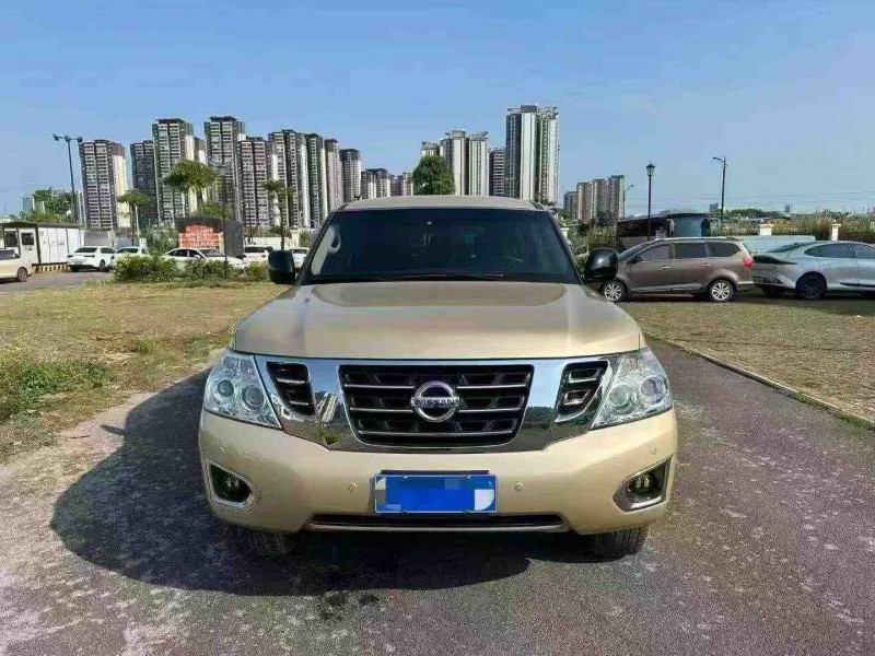 南宁17年日产途乐1