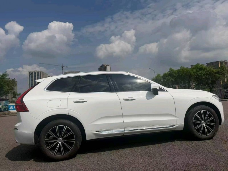 重庆20年沃尔沃XC603