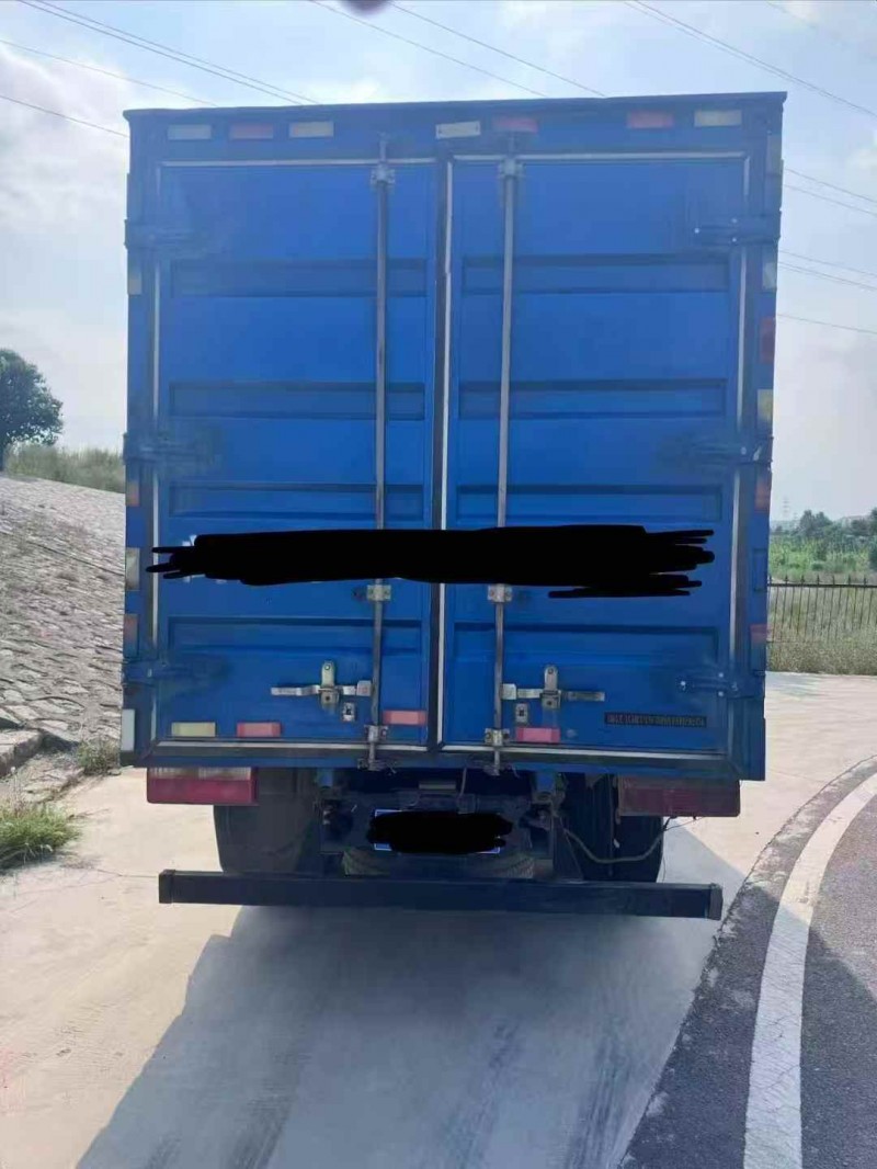 安阳24年飞碟箱货货车9