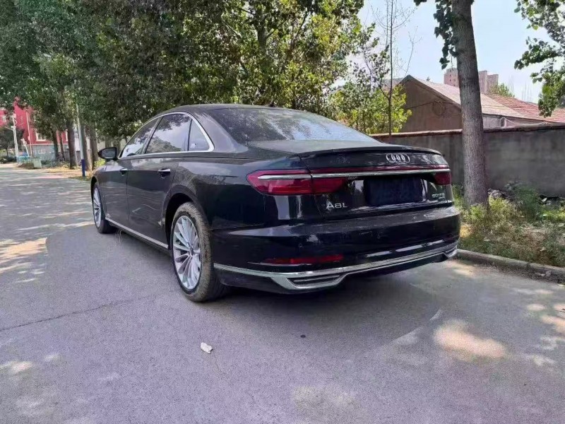 枣庄22年奥迪A8L8