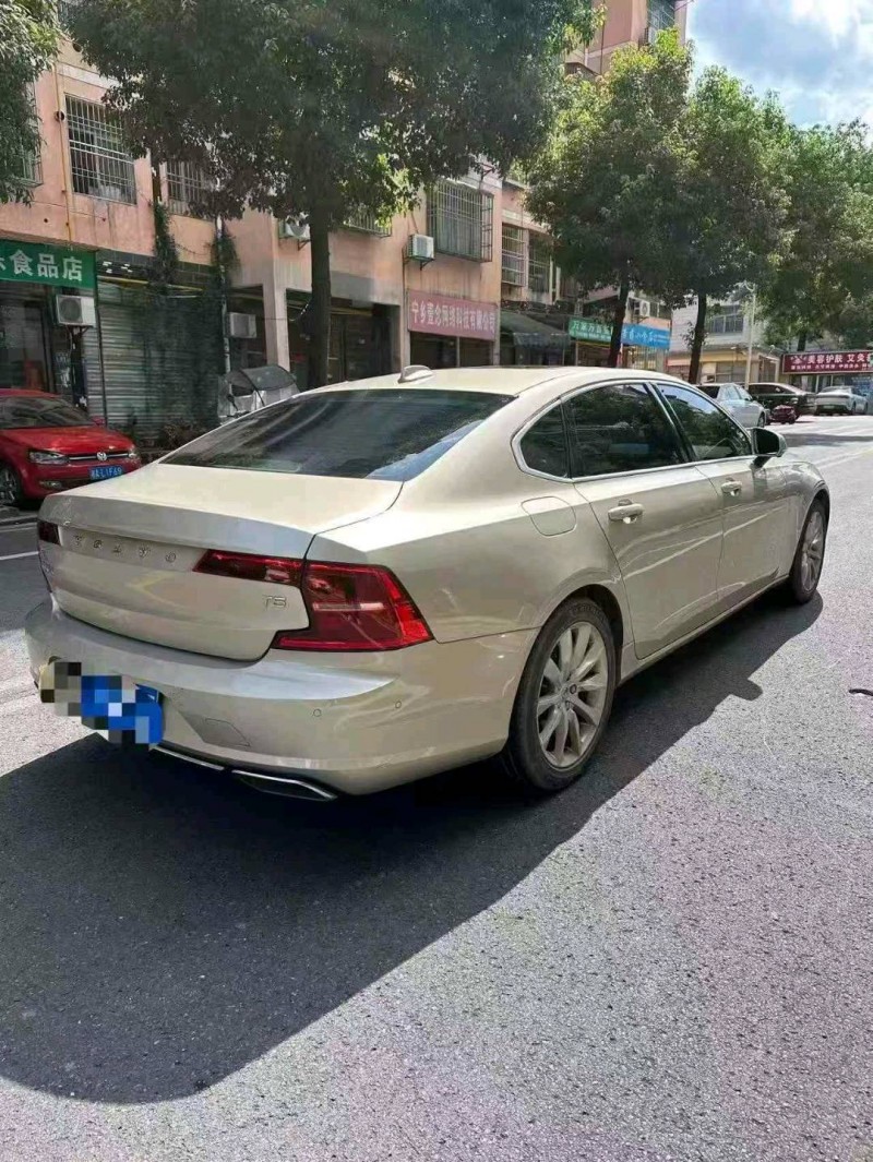 长沙17年沃尔沃S907