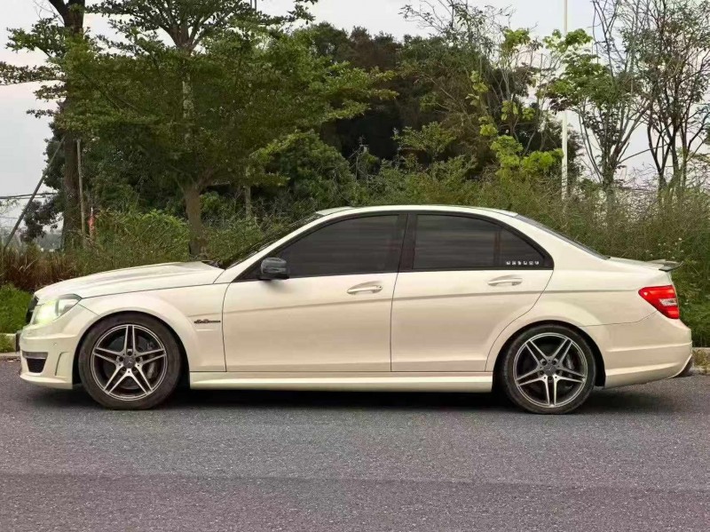 珠海13年奔驰C3