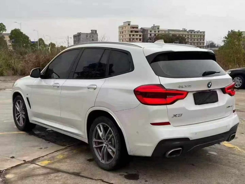 常德18年宝马X35