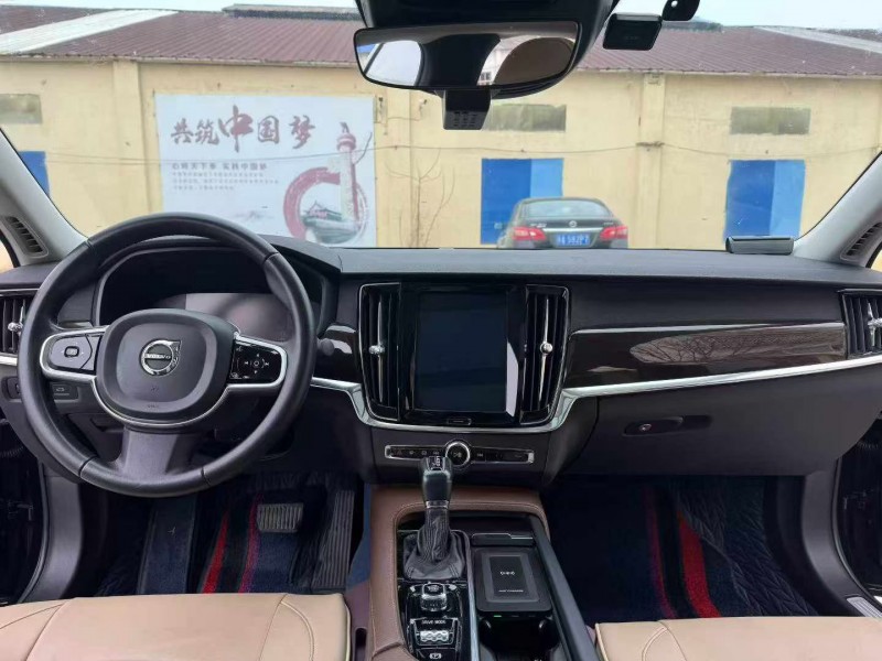 徐州18年沃尔沃S904