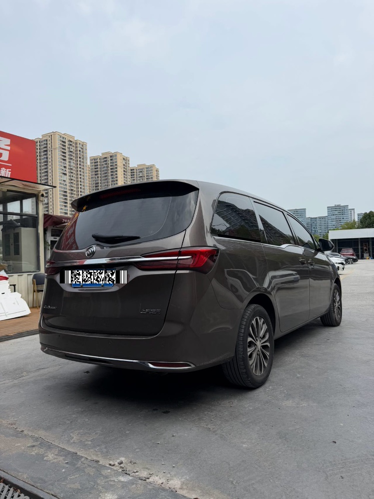 重庆21年别克GL86