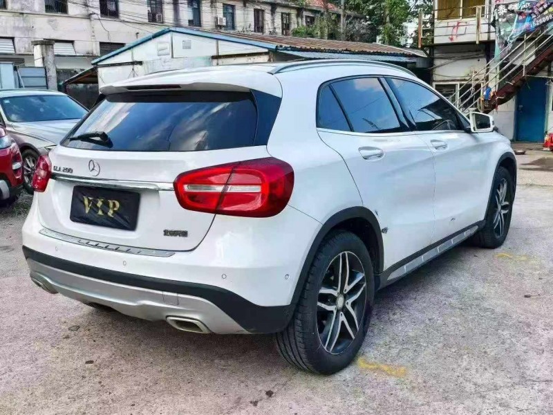 汕头17年奔驰GLA6