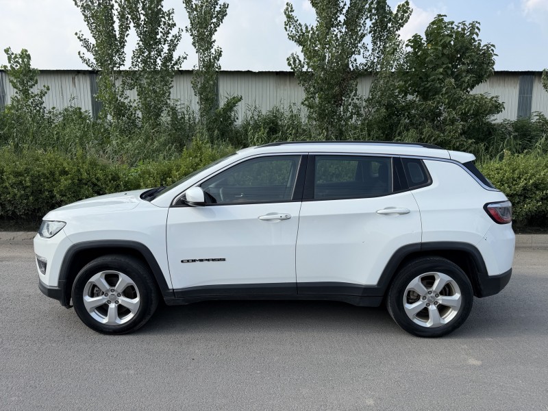 济宁17年Jeep指南者3