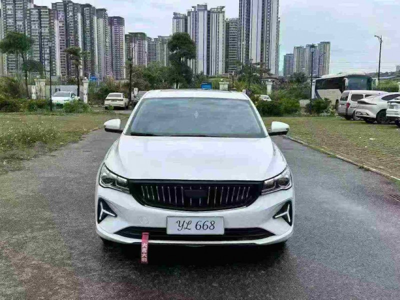 南宁23年吉利帝豪1