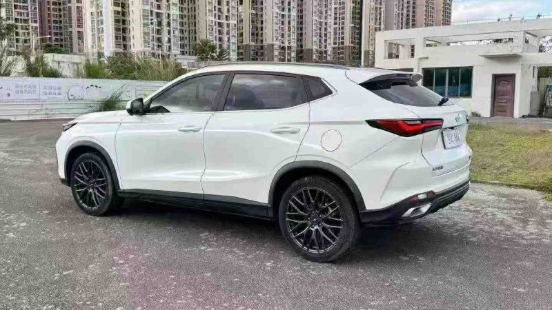南宁22年长安汽车欧尚8
