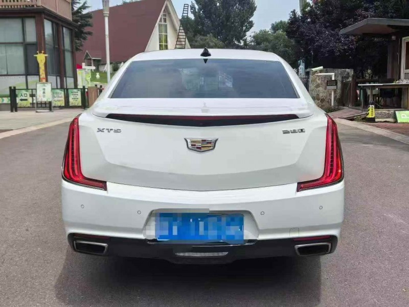 东营19年凯迪拉克XTS8