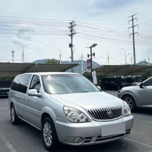 金华13年别克GL8