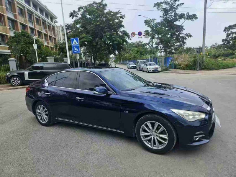 南宁17年英菲尼迪Q50L3
