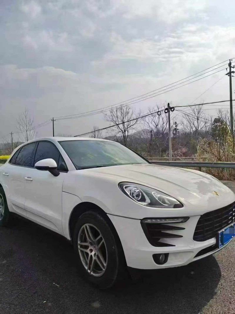 淮北16年保时捷Macan2