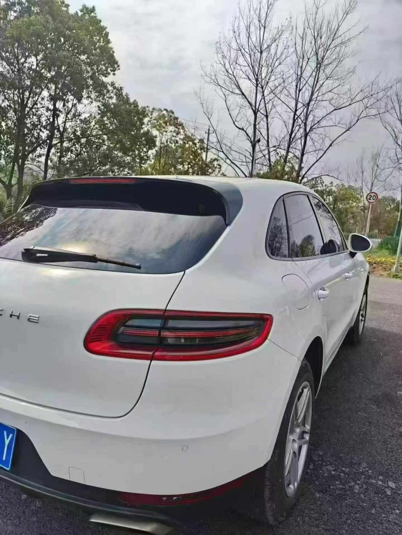淮北16年保时捷Macan7