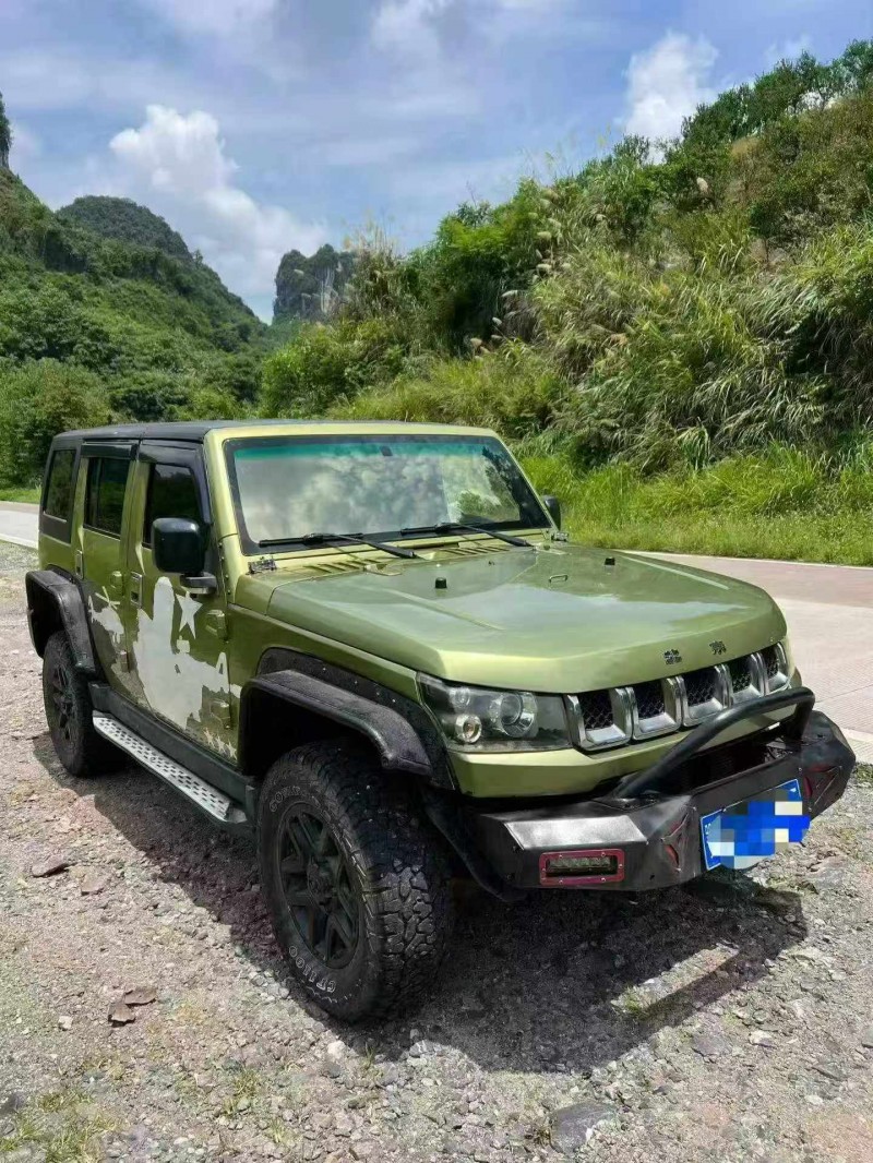 贵港18年北京BJ402