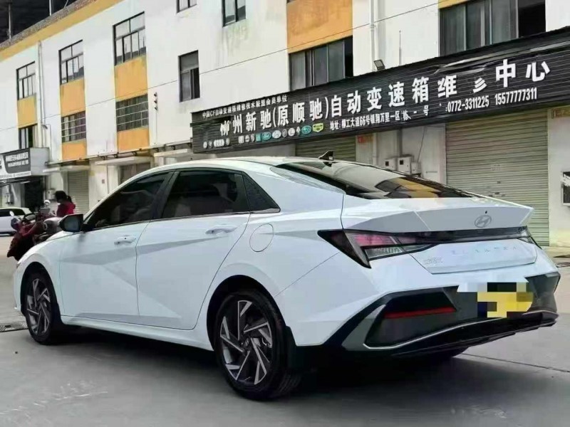 梧州25年现代伊兰特8