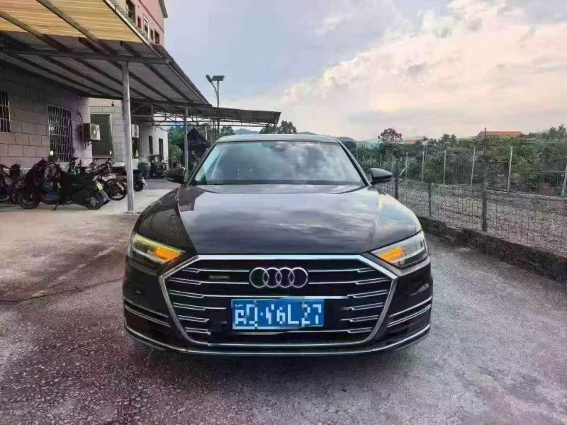 三明18年奥迪A8L1