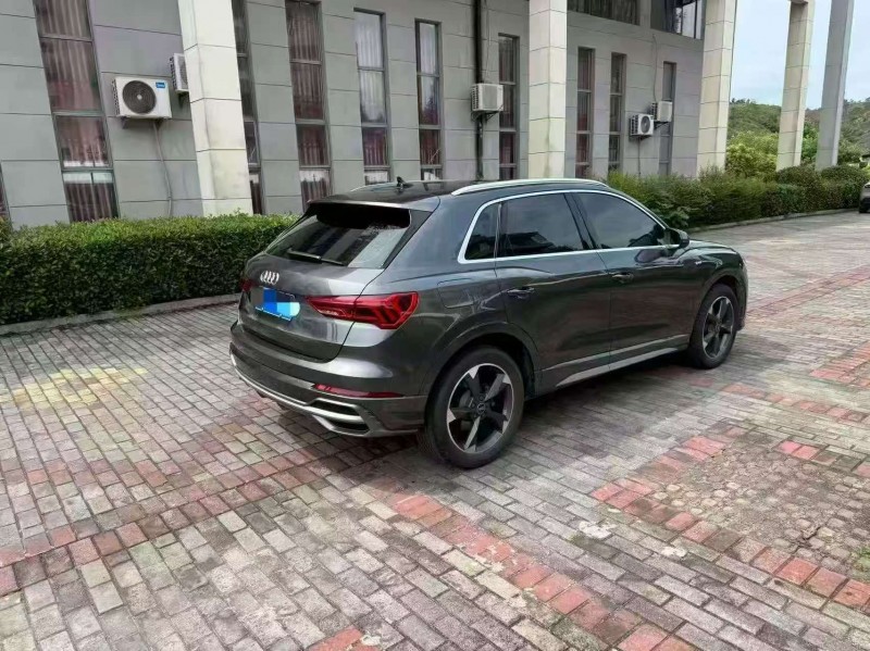 萍乡21年奥迪Q38