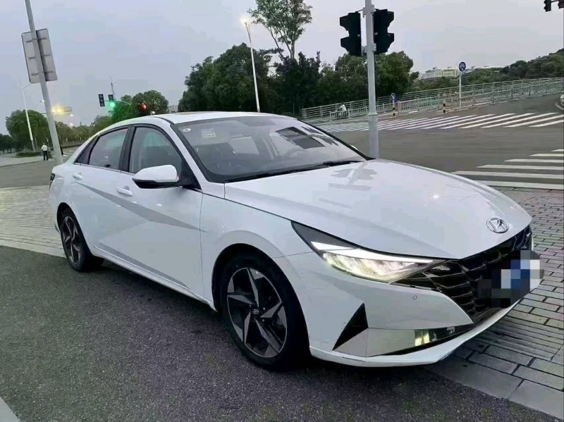 青岛23年现代伊兰特1