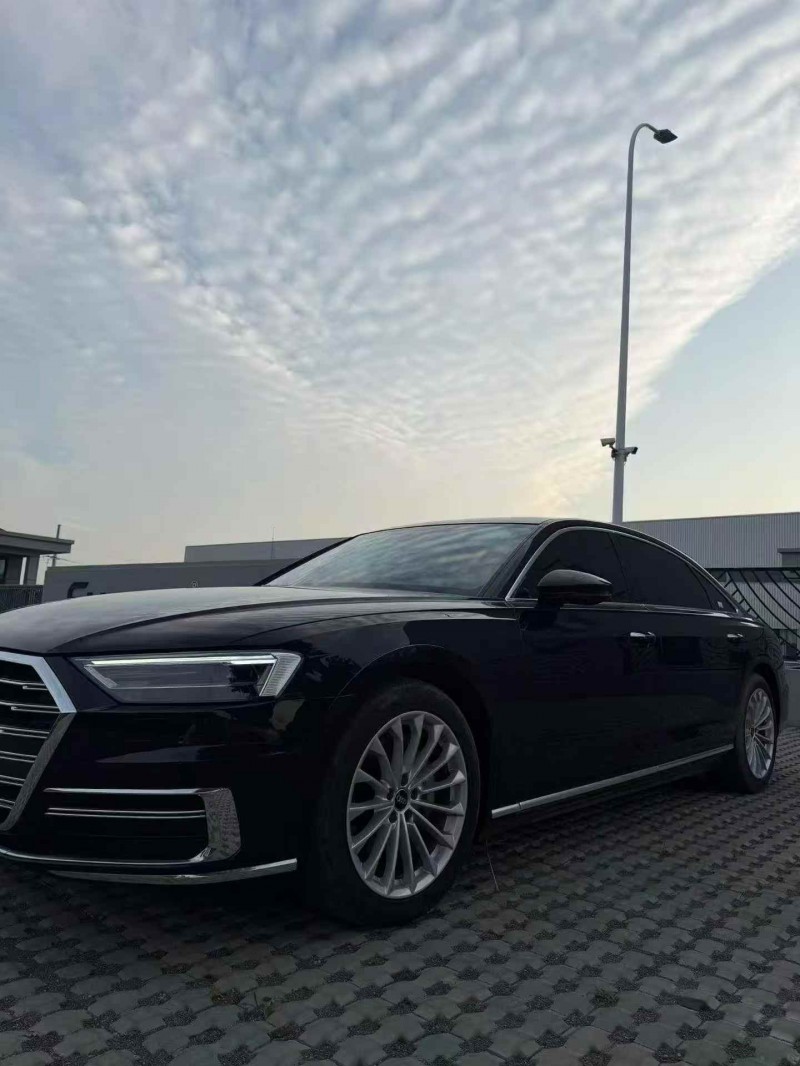 东营22年奥迪A8L2