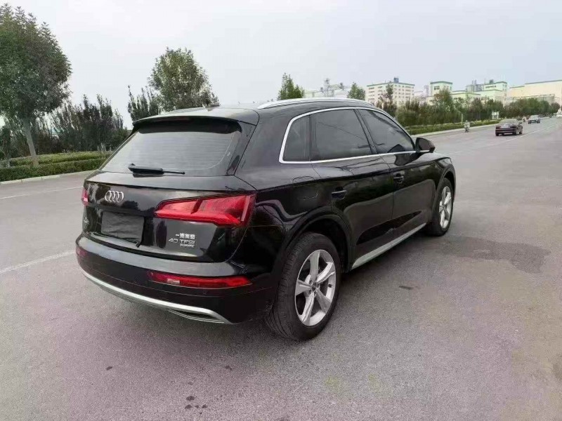 东营20年奥迪Q59