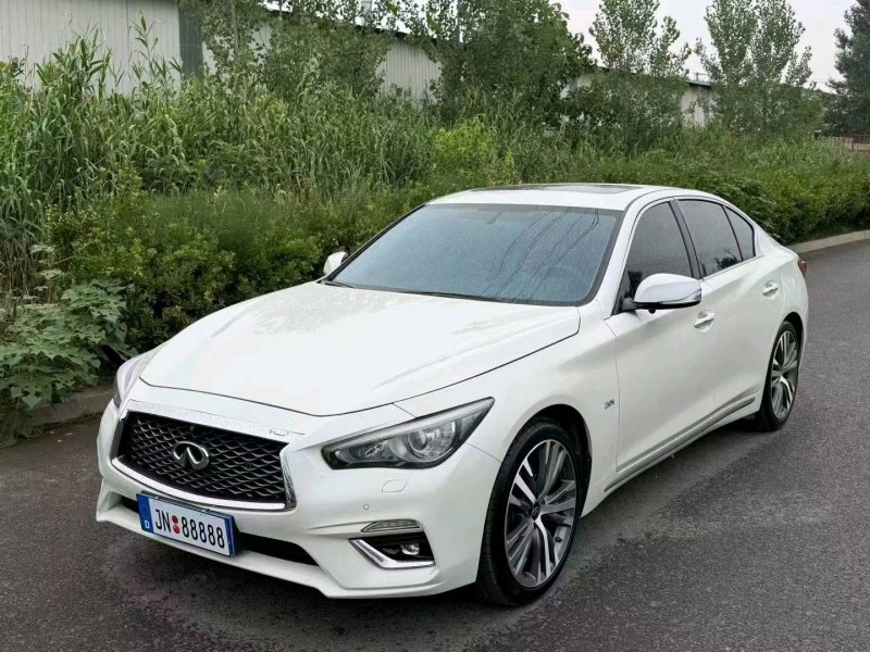 济宁23年英菲尼迪Q502