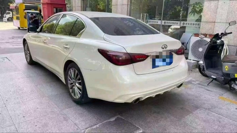 常州20年英菲尼迪Q508