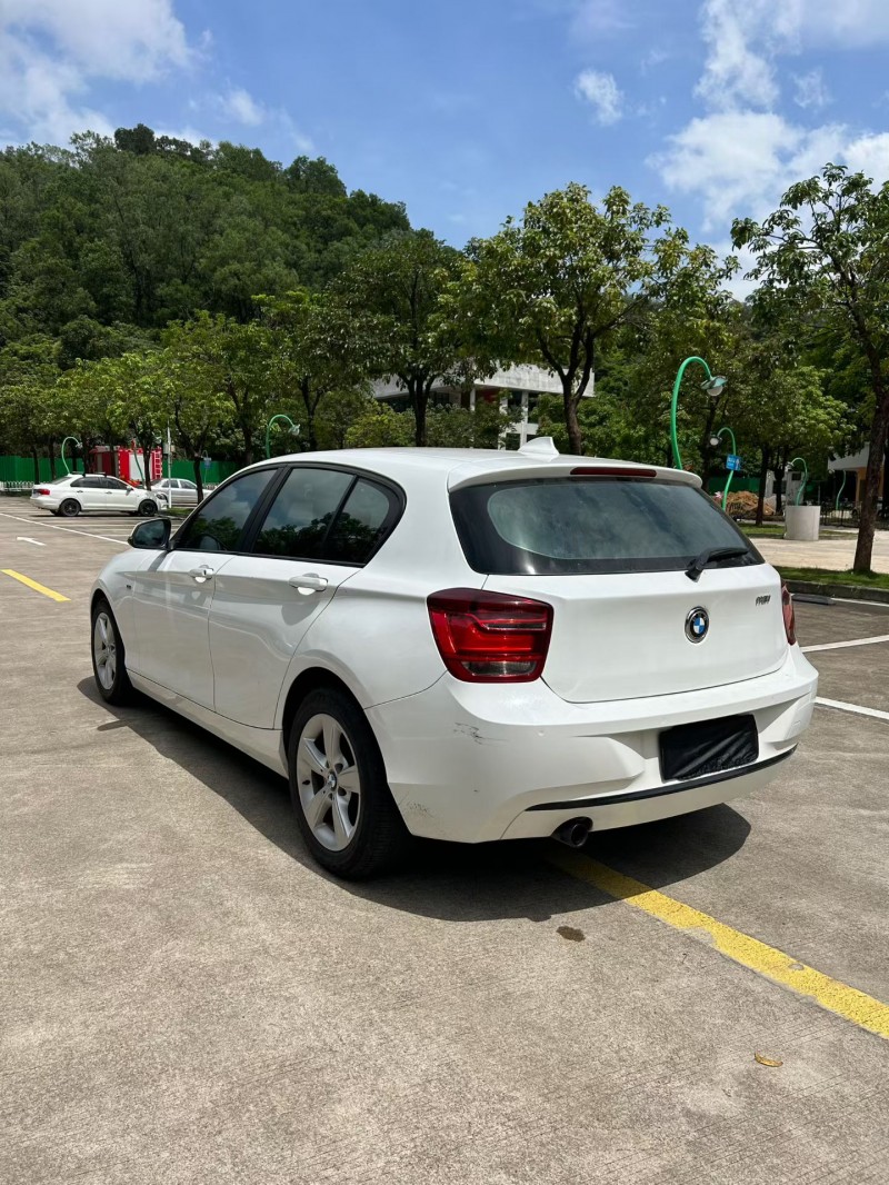 广州15年宝马1系8