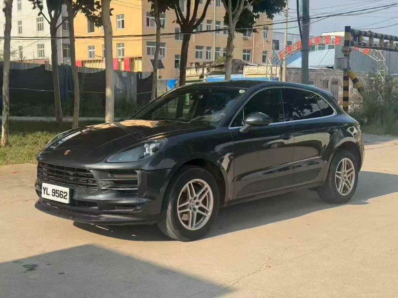 安阳19年保时捷Macan2