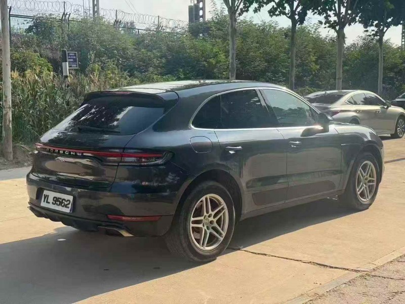 安阳19年保时捷Macan7