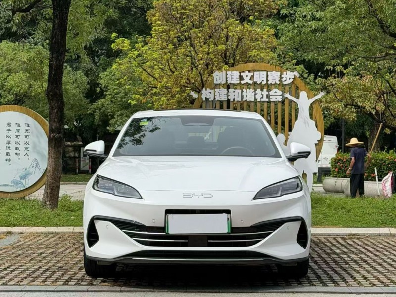 常州25年比亚迪海豹1