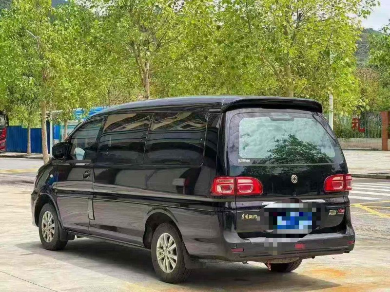 汕头21年东风菱智8