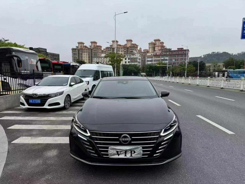 汕頭24年日產天籟1