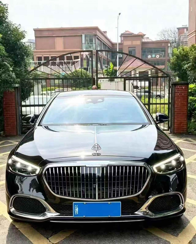 萍乡23年奔驰迈巴赫S级1