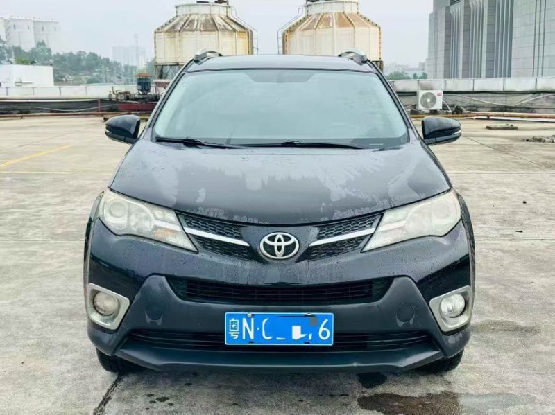 东莞13年丰田RAV41
