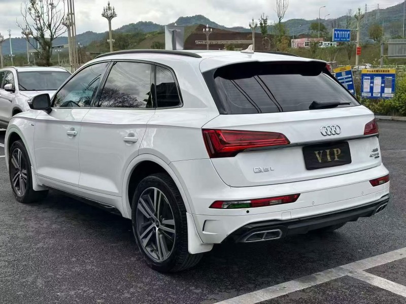 重庆22年奥迪Q57