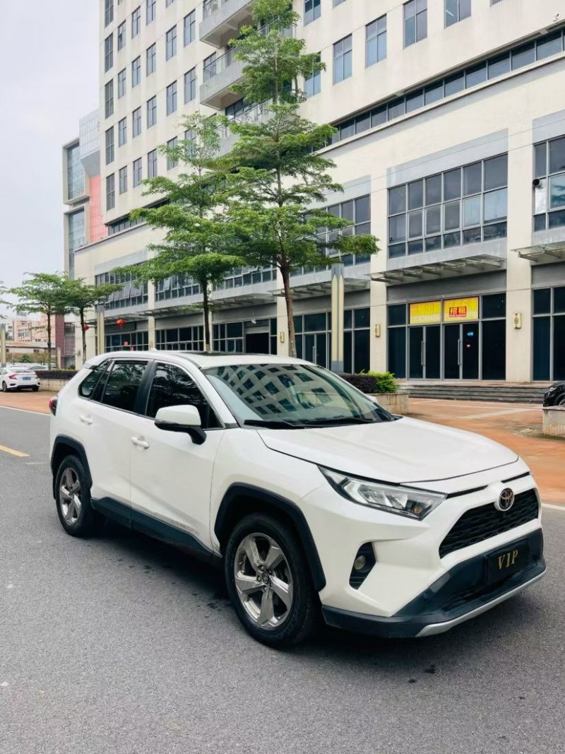 汕头20年丰田RAV4荣放3