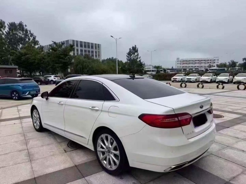 潍坊17年福特金牛座7