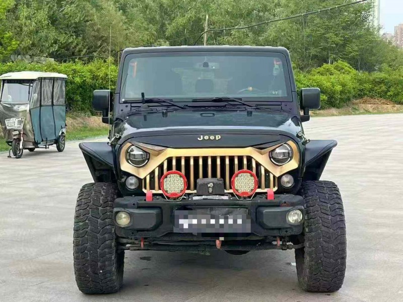 郑州15年Jeep牧马人1