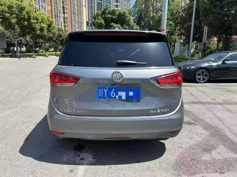 成都22年别克GL69