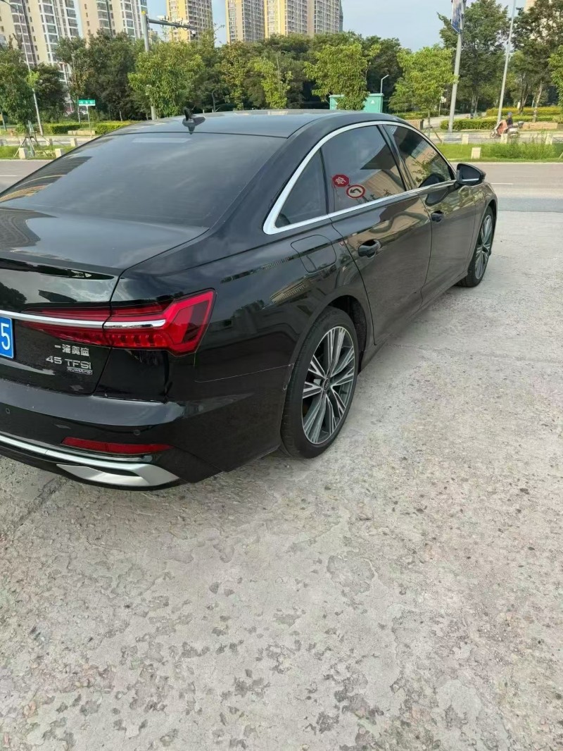 合肥25年奥迪A6L8