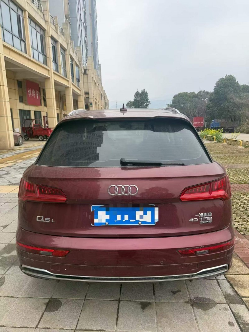 南昌19年奥迪Q59