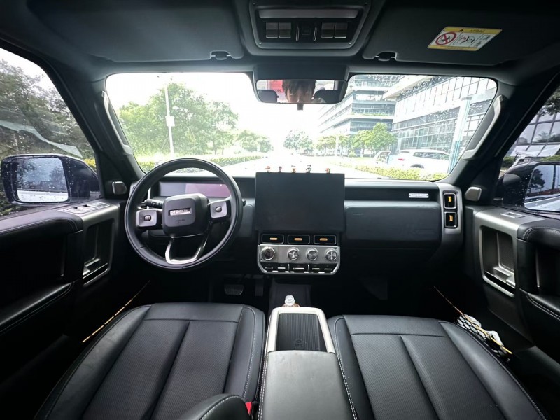 珠海25年奇瑞ICAR5