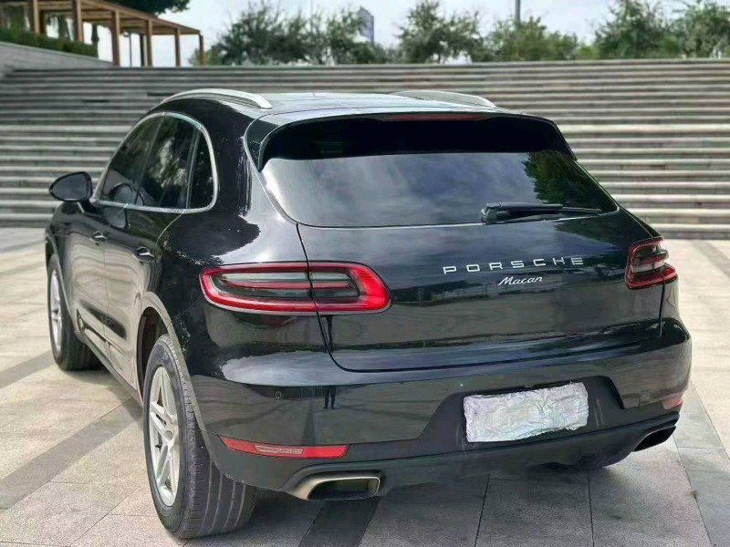烟台16年保时捷Macan8