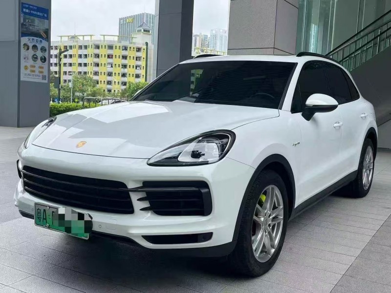 广州21年保时捷卡宴3