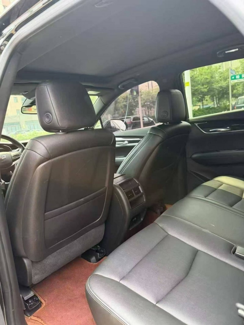 枣庄21年凯迪拉克XT56