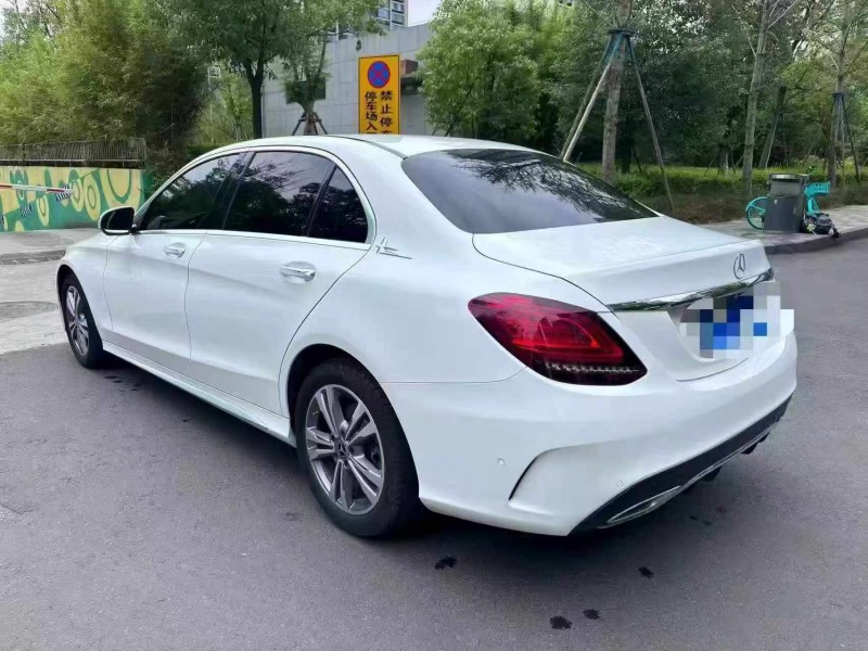 泸州20年奔驰C7