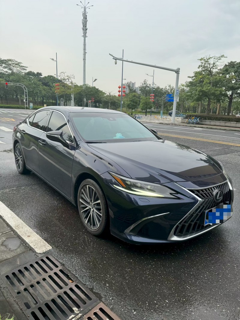汕头23年雷克萨斯ES2