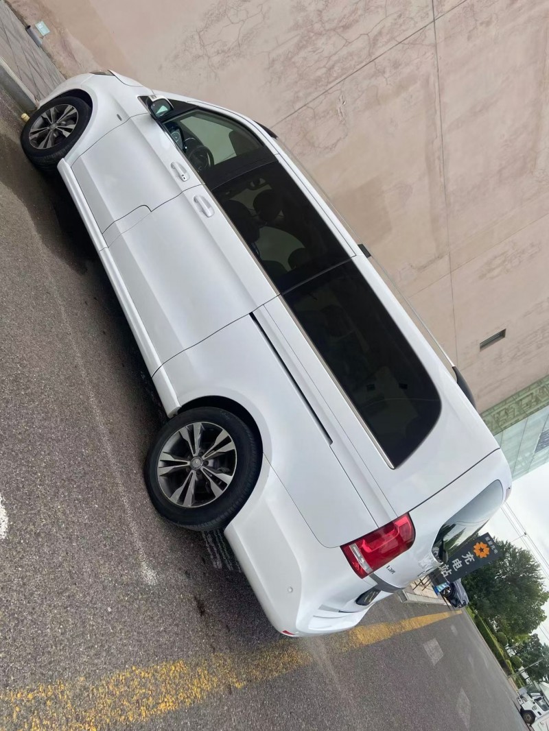 营口17年奔驰V8